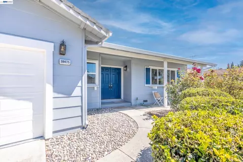 Exterior - 38475 Jacaranda Dr, Newark, CA 94560 photo 2 of 10