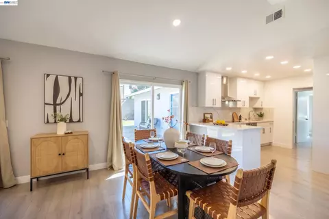 Dining - 38475 Jacaranda Dr, Newark, CA 94560 photo 2 of 2
