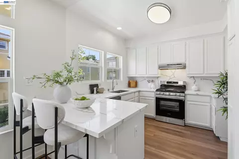 Kitchen - 3581 Braxton Cmn, Fremont, CA 94538 photo 1 of 2