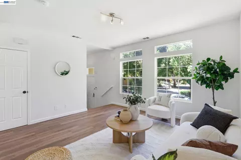 Living - 3581 Braxton Cmn, Fremont, CA 94538 photo 2 of 2