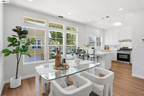 Dining - 3581 Braxton Cmn, Fremont, CA 94538 photo 1 of 1