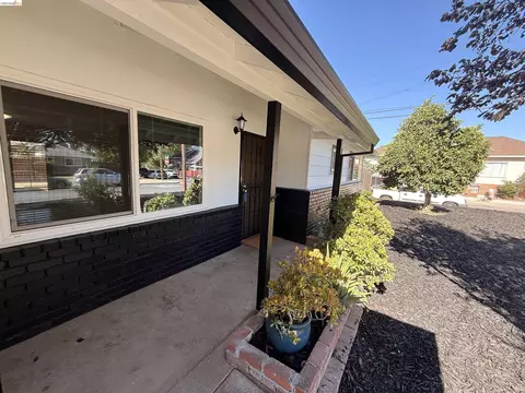 Exterior - 211 Bart Ave, Antioch, CA 94509 photo 3 of 6