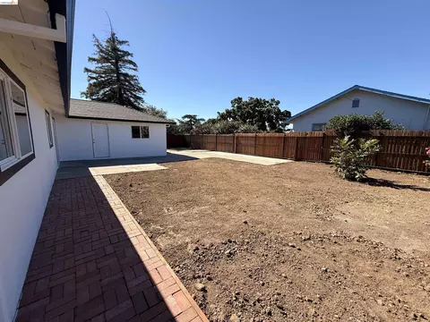 Exterior - 211 Bart Ave, Antioch, CA 94509 photo 6 of 6