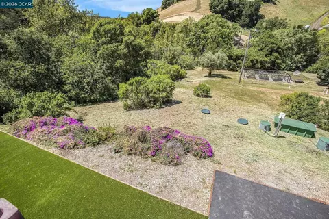 Exterior - 5745 Alhambra Valley Rd, Martinez, CA 94553 photo 11 of 18
