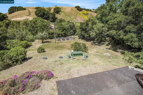 Exterior - 5745 Alhambra Valley Rd, Martinez, CA 94553 photo 12 of 18