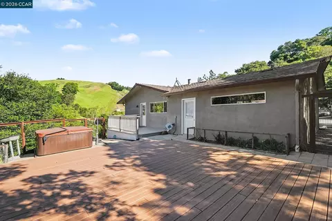 Exterior - 5745 Alhambra Valley Rd, Martinez, CA 94553 photo 5 of 18