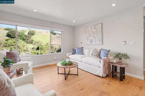 Living - 5745 Alhambra Valley Rd, Martinez, CA 94553 photo 1 of 5