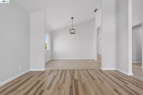 Living - 247 Sparrow Dr, Hercules, CA 94547 photo 2 of 6