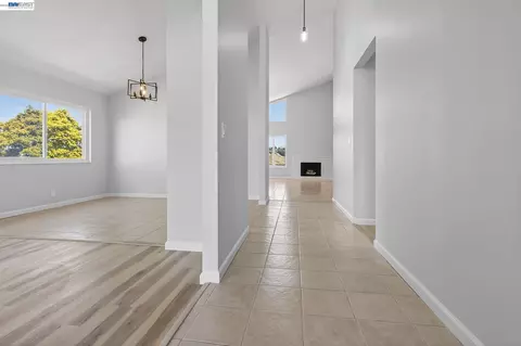 Entry Way - 247 Sparrow Dr, Hercules, CA 94547 photo 1 of 9