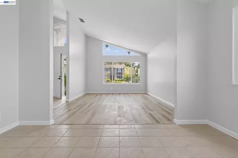 Living - 247 Sparrow Dr, Hercules, CA 94547 photo 3 of 6