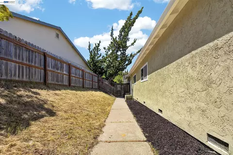 Exterior - 247 Sparrow Dr, Hercules, CA 94547 photo 11 of 11