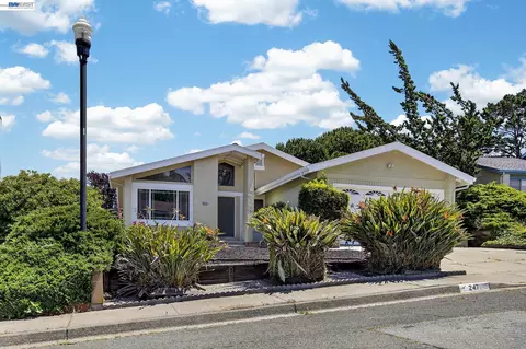 Exterior - 247 Sparrow Dr, Hercules, CA 94547 photo 2 of 11