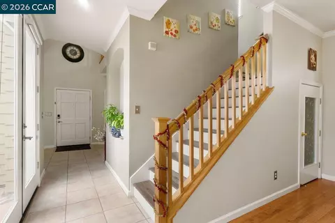 Entry Way - 1615 Laurelbrook Dr, Tracy, CA 95377 photo 3 of 4