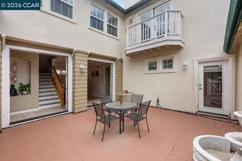 Exterior - 1615 Laurelbrook Dr, Tracy, CA 95377 photo 3 of 8