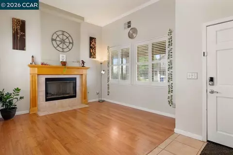 Living - 1615 Laurelbrook Dr, Tracy, CA 95377 photo 1 of 5