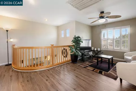 Living - 1615 Laurelbrook Dr, Tracy, CA 95377 photo 4 of 5
