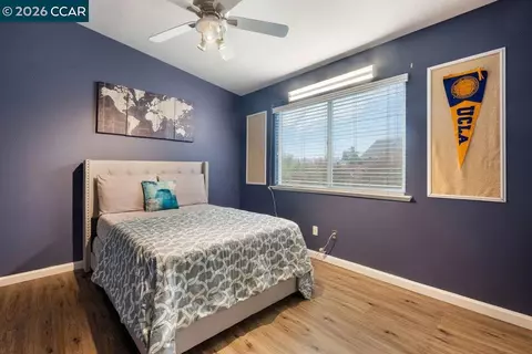 Bedroom - 1615 Laurelbrook Dr, Tracy, CA 95377 photo 8 of 10