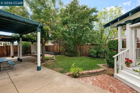 Exterior - 1615 Laurelbrook Dr, Tracy, CA 95377 photo 8 of 8