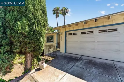 Exterior - 2210 Orange St, Martinez, CA 94553 photo 4 of 8