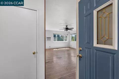 Entry Way - 2210 Orange St, Martinez, CA 94553 photo 1 of 5