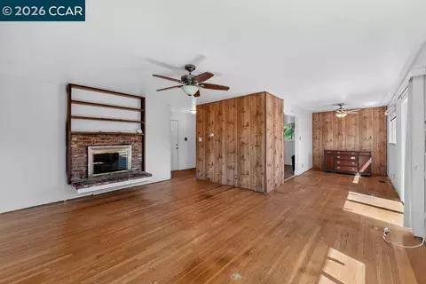 Living - 2210 Orange St, Martinez, CA 94553 photo 2 of 5