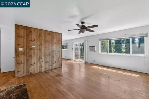 Living - 2210 Orange St, Martinez, CA 94553 photo 4 of 5