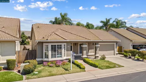 Exterior - 2408 Amber Elm, Modesto, CA 95355 photo 2 of 2
