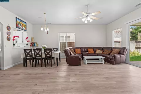 Living - 2408 Amber Elm, Modesto, CA 95355 photo 2 of 2
