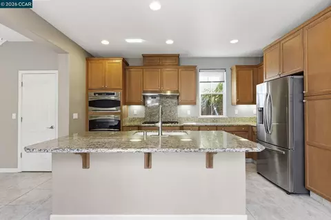 Kitchen - 1026 Flagship Dr, Vallejo, CA 94592 photo 2 of 4