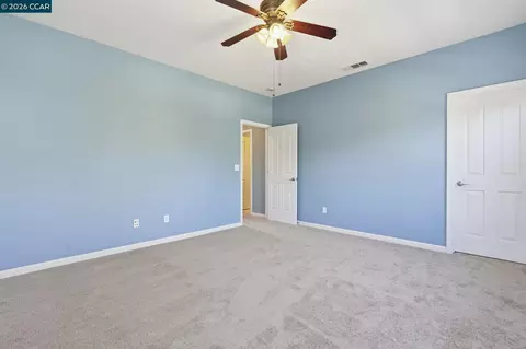 Bedroom - 1026 Flagship Dr, Vallejo, CA 94592 photo 4 of 9