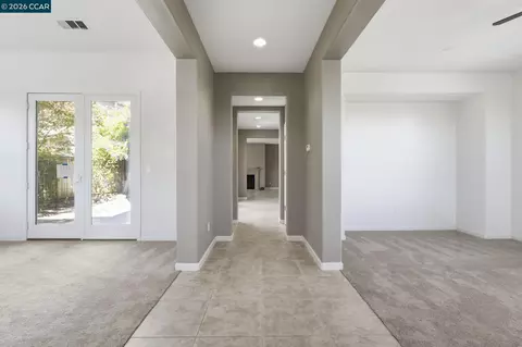 Entry Way - 1026 Flagship Dr, Vallejo, CA 94592 photo 1 of 1