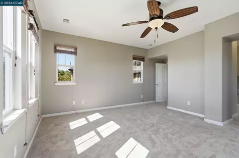 Bedroom - 1026 Flagship Dr, Vallejo, CA 94592 photo 8 of 9