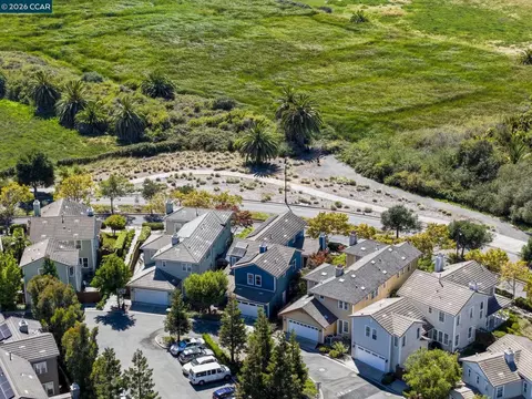 View/Area - 1026 Flagship Dr, Vallejo, CA 94592 photo 9 of 14
