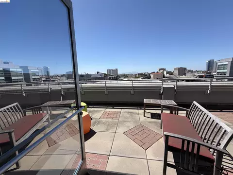 View/Area - 201 4th St #302, Oakland, CA 94607 photo 1 of 1