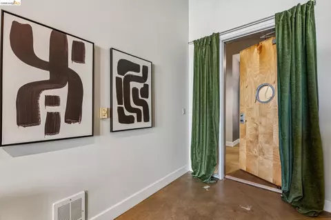Entry Way - 201 4th St #302, Oakland, CA 94607 photo 3 of 8
