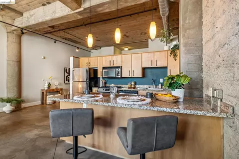 Kitchen - 201 4th St #302, Oakland, CA 94607 photo 3 of 8
