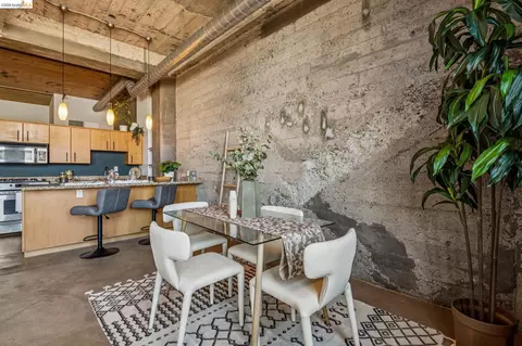 Dining - 201 4th St #302, Oakland, CA 94607 photo 3 of 5