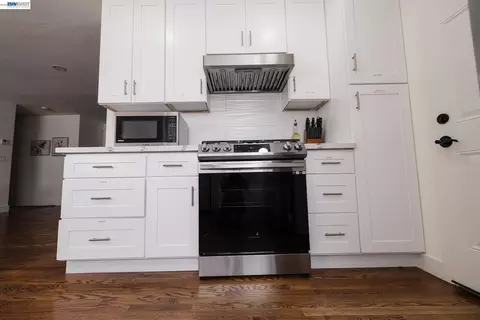 Kitchen - 767 Lemos Ave, Salinas, CA 93901 photo 2 of 3