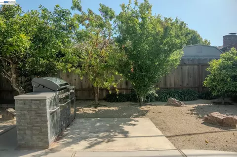 Exterior - 767 Lemos Ave, Salinas, CA 93901 photo 5 of 5