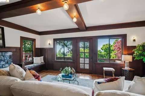 Living - 813 San Diego Rd, Berkeley, CA 94707 photo 2 of 4