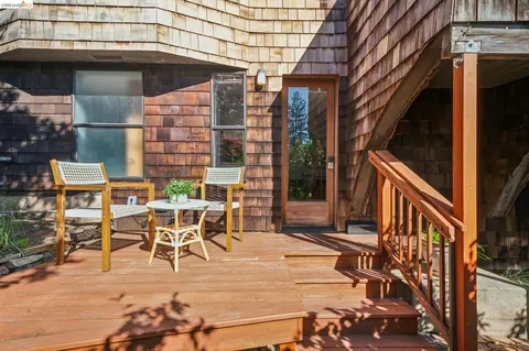 Exterior - 813 San Diego Rd, Berkeley, CA 94707 photo 6 of 7