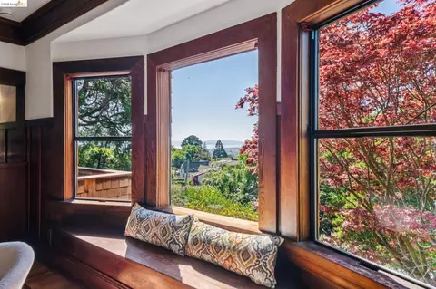 View/Area - 813 San Diego Rd, Berkeley, CA 94707 photo 3 of 8