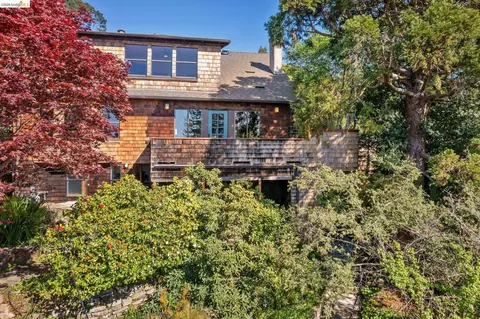 Exterior - 813 San Diego Rd, Berkeley, CA 94707 photo 7 of 7