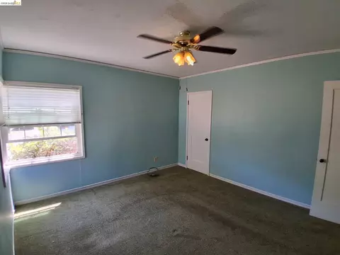Bedroom - 125 Oak Pl, Pittsburg, CA 94565 photo 2 of 5