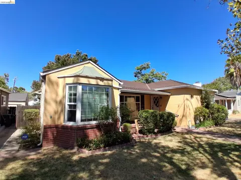 Exterior - 125 Oak Pl, Pittsburg, CA 94565 photo 3 of 5