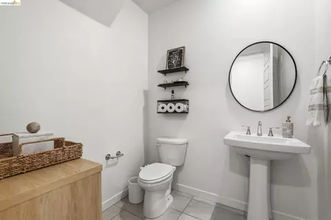 Bath - 15929 Testarossa St, Lathrop, CA 95330 photo 1 of 2