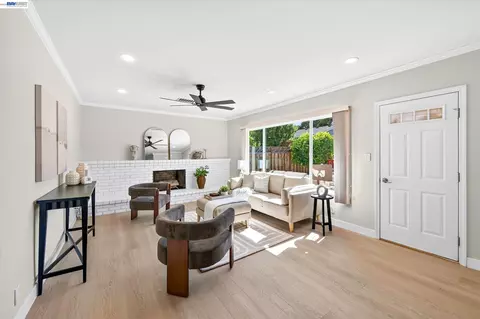 Living - 2764 Willowren Way, Pleasanton, CA 94566 photo 4 of 7