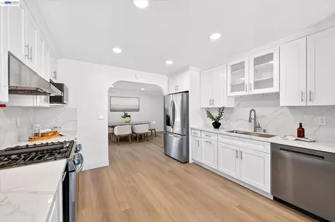 Kitchen - 2764 Willowren Way, Pleasanton, CA 94566 photo 4 of 4