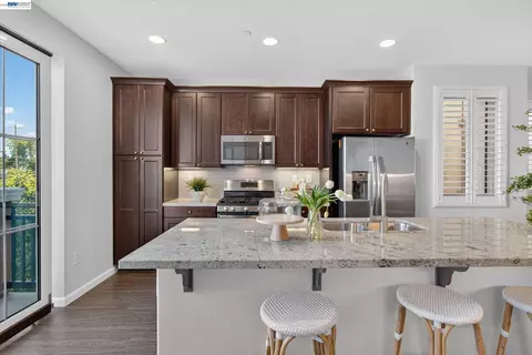 Kitchen - 2928 Worthing Cmn, Livermore, CA 94550 photo 3 of 5