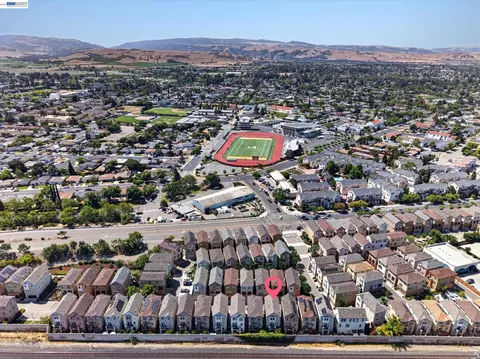 View/Area - 2928 Worthing Cmn, Livermore, CA 94550 photo 2 of 5